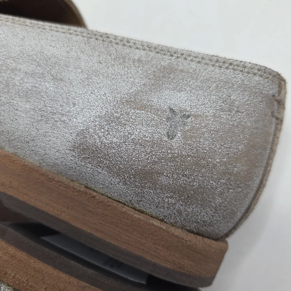 Frye Chris Venetian Slip-On Loafer Shoes Casual NWOB Distressed Mushroom Mens 9D - Picture 8 of 11